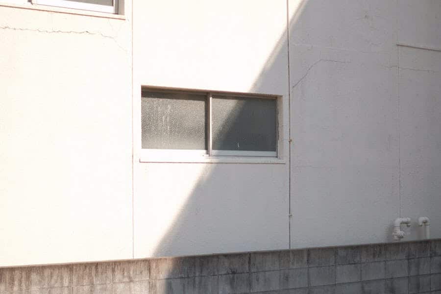 pressure washing outside walls